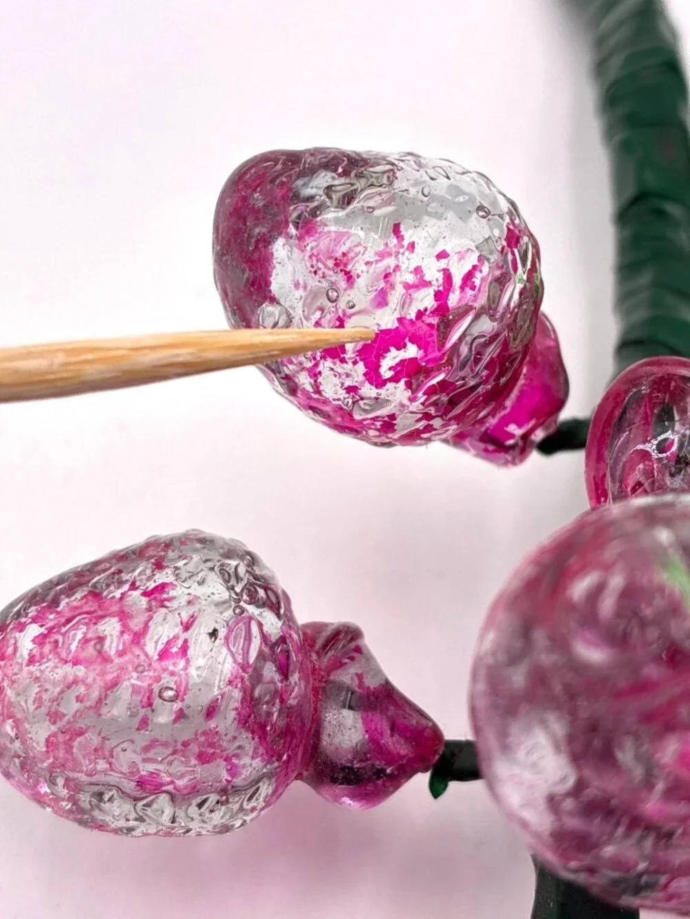 Vintage Handblown Glass Grape Cluster With Green Leaves Pink & Clear Decorative
